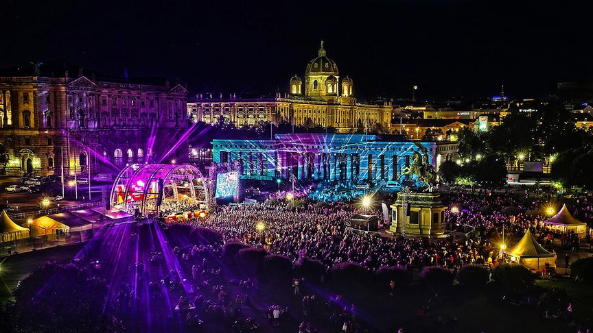Fest der Freude 2024 - Das Festkonzert: ORF-III-Bühne am Heldenplatz