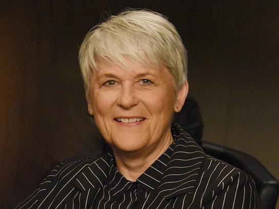 © ORF/Hubert Mican Porträtfoto von Lisbeth Bischoff