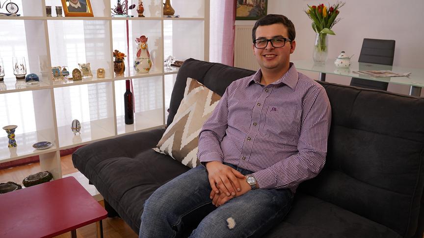 © ORF/TALK TV/Gustl Gschwantner "Liebesg´schichten und Heiratssachen": Stefan, 25-jähriger Fleischhauer aus Kärnten, begibt sich auf die Suche nach der ganz großen Liebe: „Mein Wunsch ist es, eine Partnerin zu finden, die zu mir hält.“