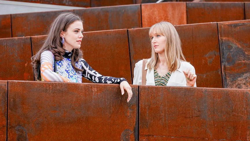 © ORF/MR Film/Petro Domenigg "Biester - Folge 6": Anja Pichler (Jennifer Tichy), Theresa Riess (Tiziana Sund)