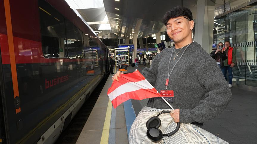© ORF/Roman Zach-Kiesling Eurovision Song Contest 2025: JJ fährt zum ESC in die Schweiz: JJ bei der Abreise nach Basel