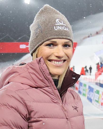 © GEPA pictures/ Christian Walgram Marlies Raich bei Schneefall im Zieleinlauf in der Flachau