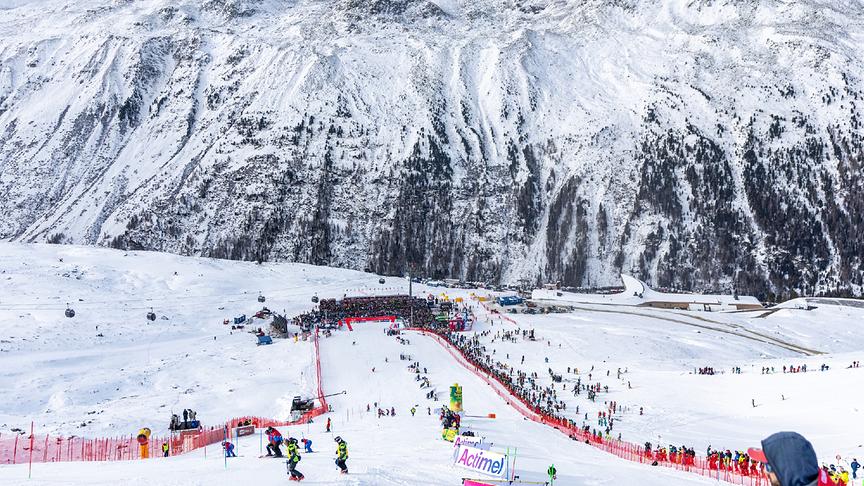 Übersicht Rennhang am Kirchenkar am Sonntag, 24. November 2024, während dem 1. Lauf im Slalom der Männer in Hochgurgl, Sölden.