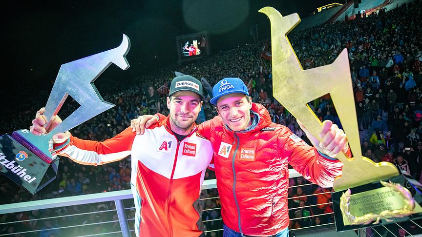 © APA/EXPA/JOHANN GRODER Vincent Kriechmayr (AUT, 2. Platz), Matthias Mayer (AUT, 1. Platz) während der Siegerehrung für die Abfahrt der Herren am Samstag, 25. Jänner 2020, auf der Streif in Kitzbühel.