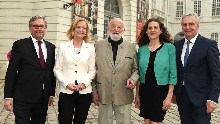 © ORF/Hubert Mican Klingendes Österreich : „Kulturjubel – 650 Jahre Österreichische Nationalbibliothek in Wien“ am 28. April in ORF 2