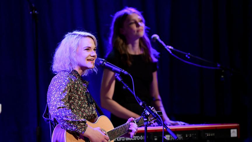 "Kultursommer 2019":  AVEC mit Akkustikformation