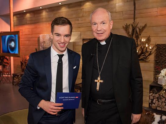 © ORF/Thomas Jantzen Kardinal Christoph Schönborn bei "Licht ins Dunkel"