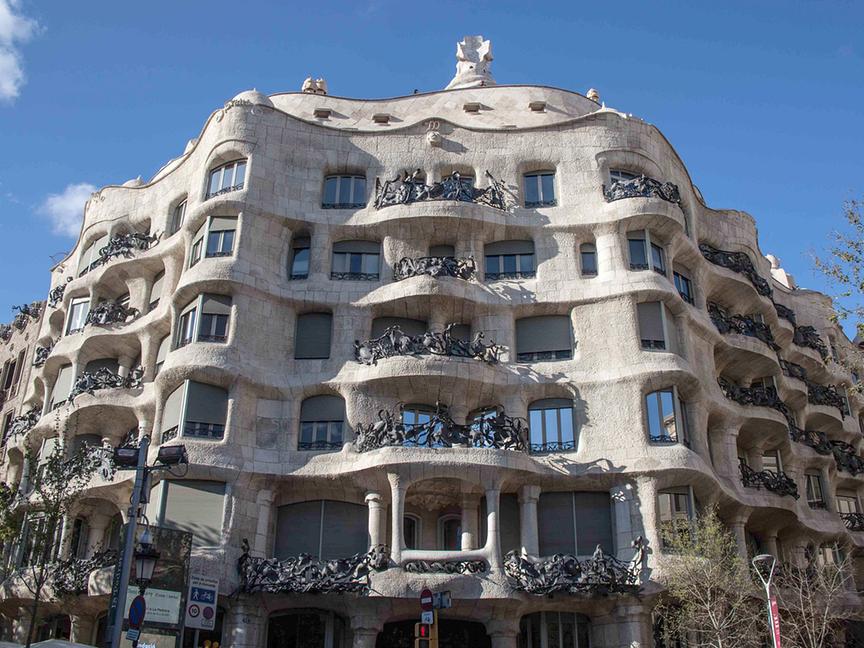 © ORF/Günter Schilhan "Daniel Brühl - Mein Barcelona": Casa Milà von Antoni Gaudí