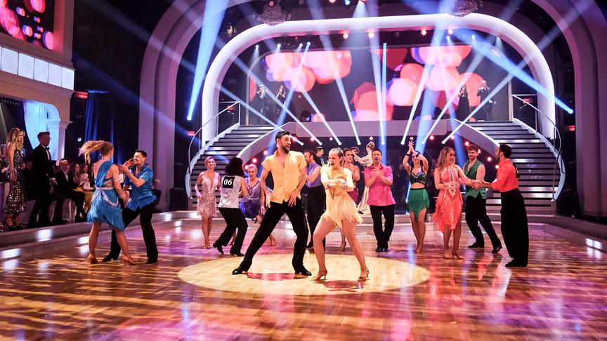 © ORF/Hans Leitner "Dancing Stars" am 14.4.2023: Die „Dancing Stars“-Paare beim Tanzmarathon