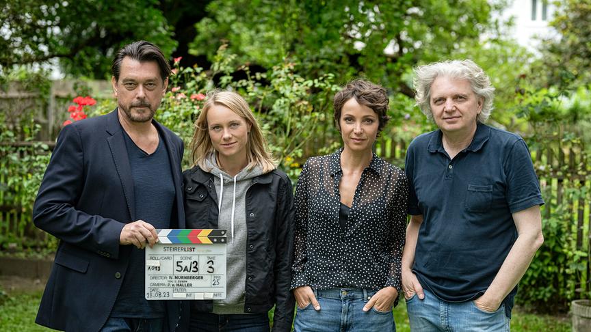 © ORF/Allegro Film/Toni Muhr "Steirerlist": Hary Prinz, Anna Unterberger, Julia Koschitz, Regisseur Wolfgang Murnberger