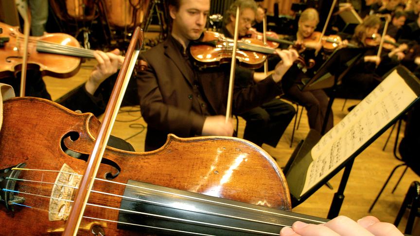 © ORF/Ali Schafler ORF RSO Wien im Februar: Musikalische Souvenirs und „Hollywood in Concert“