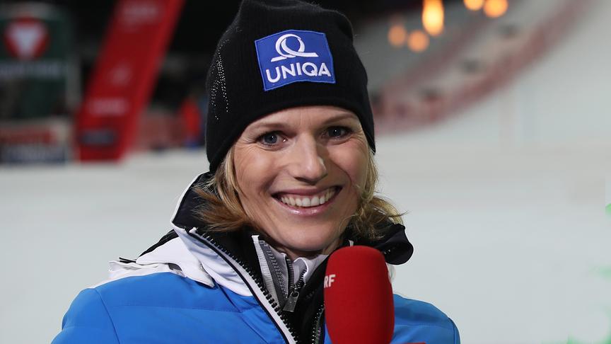 Marlies Raich im Zieleinlauf in der Flachau