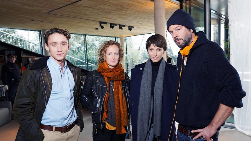 © ORF/Roman Zach-Kiesling Dreharbeiten zu „Im Schatten der Angst“ (AT) mit Julia Koschitz
