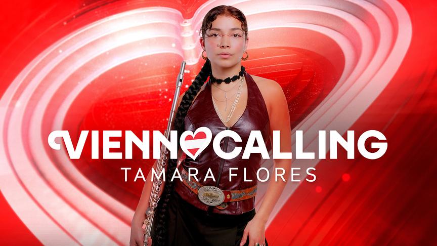 Tamara Flores vor einer rot-weiß-roten Grafik zu "Vienna Calling"