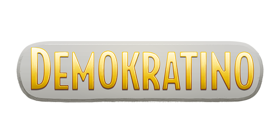 © ORF/Tower 10 Eine schlichte Grafik zeigt den Schriftzug „DEMOKRATINO“ in goldenen Buchstaben auf einer hellen, abgerundeten Fläche